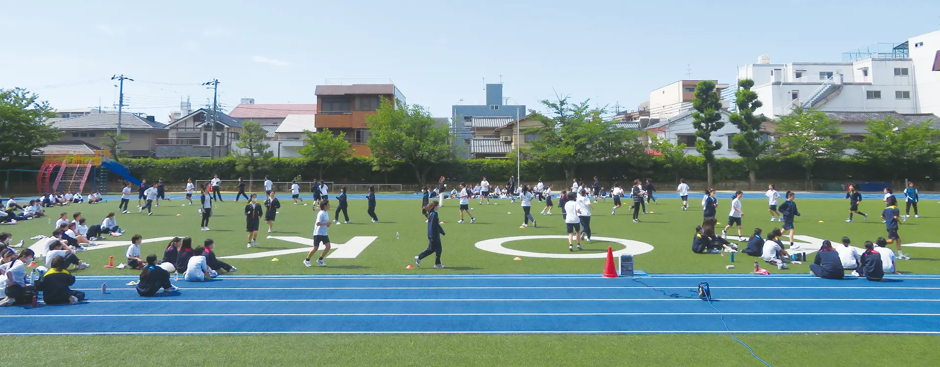 グラウンド