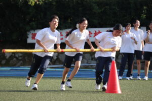校長の目（高校１年学年体育②）