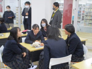 校長の目(英語科研究授業②)