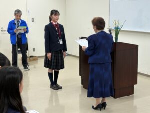 校長の目（人権作文表彰式）