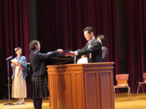 校長の目（中学校卒業式①）