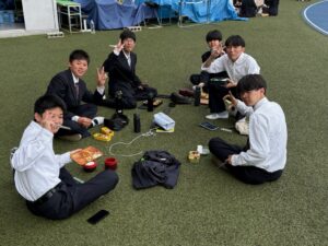 校長の目（昼休み）